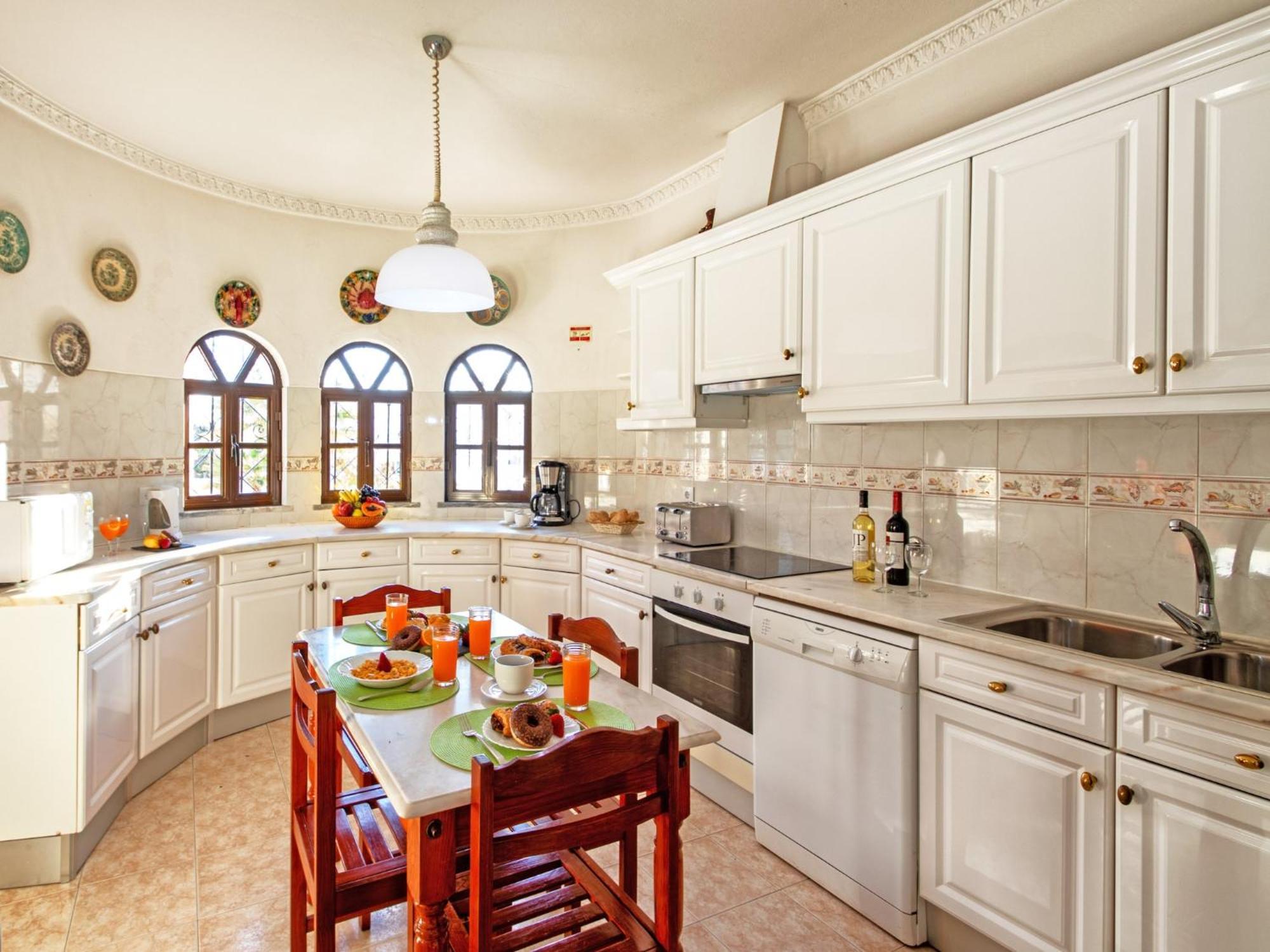 Charming Villa In Albufeira With Private Pool Екстер'єр фото